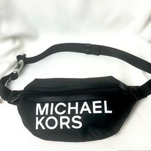MICHAEL KORS NWT | MK logo belt bag unisex